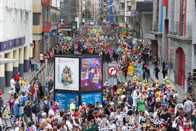 El desfile infantil y el entierro de la sardina despiden el Carnaval de los cuentos con 41.000 personas en la calle 3 CABALGATA INFANTIL 2 QUIQUE CURBELO