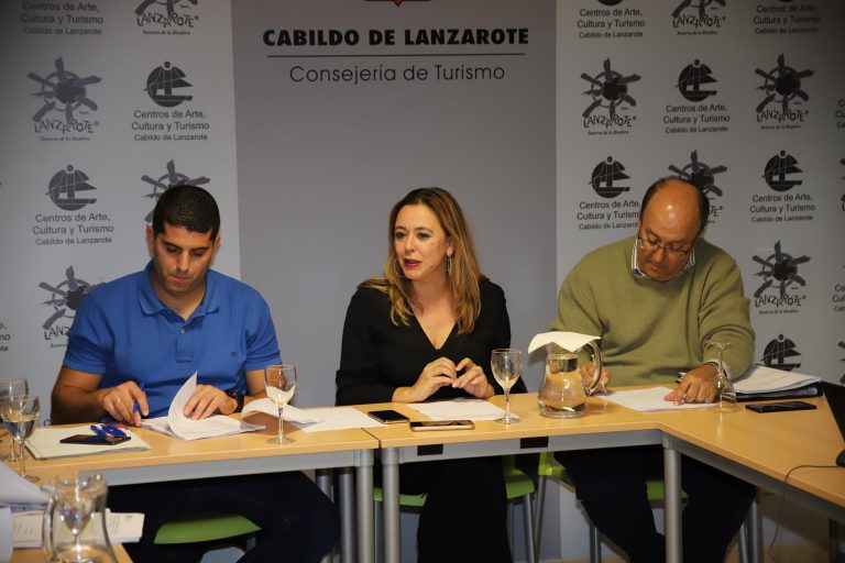 Los Centros pagan más de un millón de euros a sus proveedores