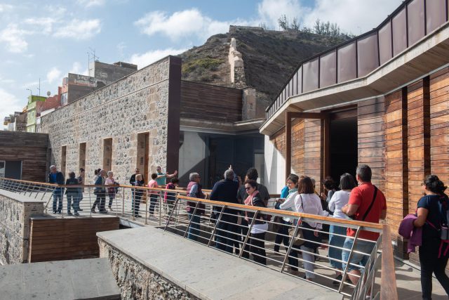 El grupo durante el recorrido