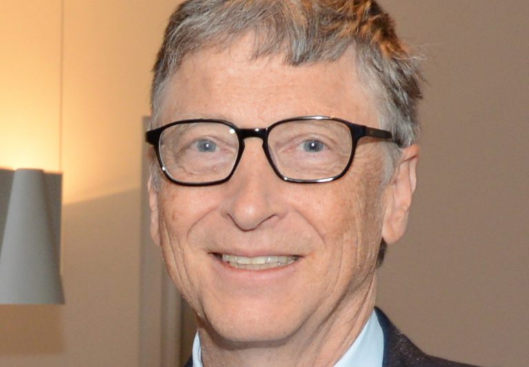 Las duras predicciones de Bill Gates sobre la crisis del coronavirus: el confinamiento durará de dos a tres meses