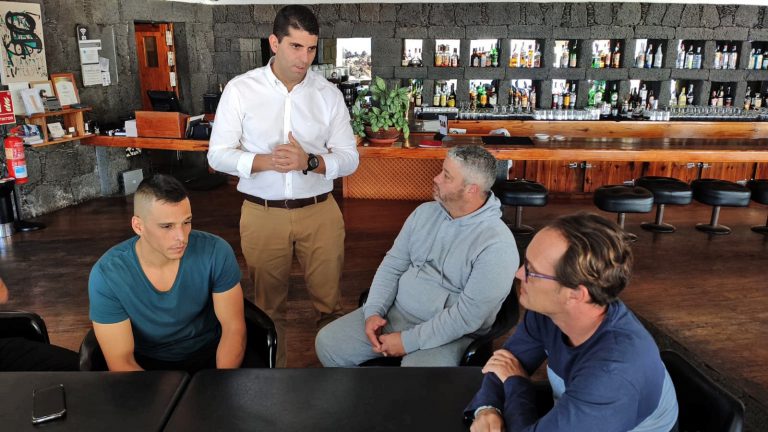 Los Centros donan más de 400 kilos de productos perecederos a Cáritas y Calor y café