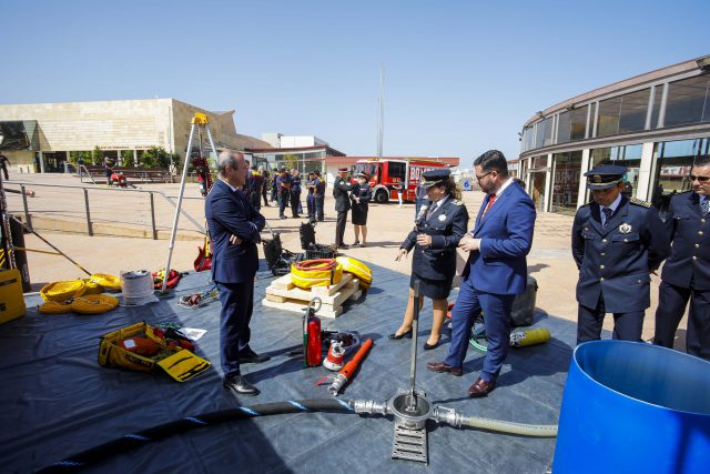 Hidalgo reivindica al SEIS como un referente en la extinción de incendios en Canarias 1 Hidalgo junto a Rodríguez e Íñiguez 1