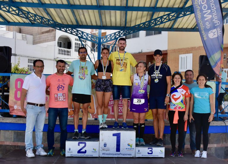 Alberto Cabrera y Davinia Mejías, ganadores de la distancia de 10 kilómetros de la Carrera Popular de Arguineguín 2020