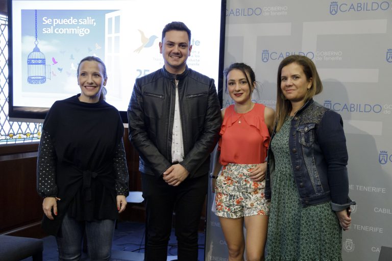 El Cabildo respalda a Alabente en su 25º aniversario de lucha contra la anorexia y la bulimia