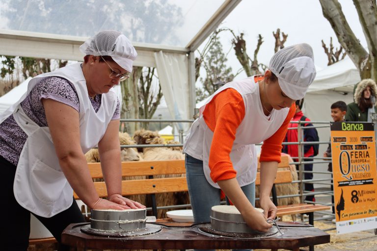 Escolares de la isla se acercan a la ganadería con los talleres de la  Feria Europea del Queso