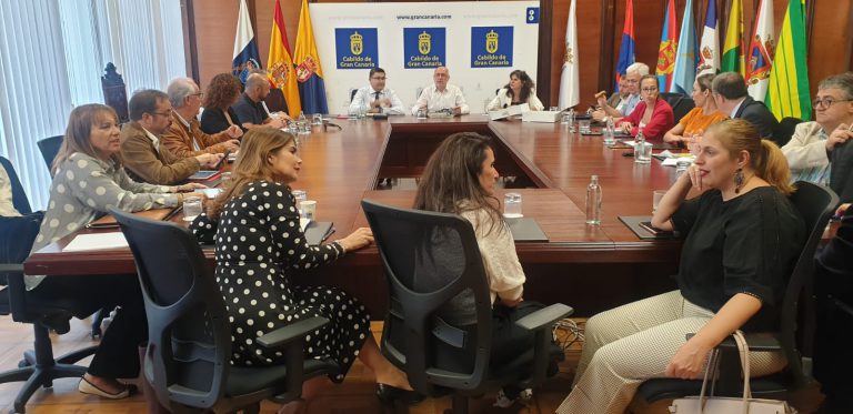 El Cabildo de Gran Canaria suspende todas las actividades públicas con independencia del número de personas