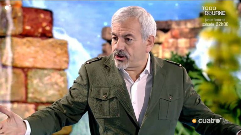 Carlos Sobera explota y amenaza a dos colaboradoras de 'Supervivientes'