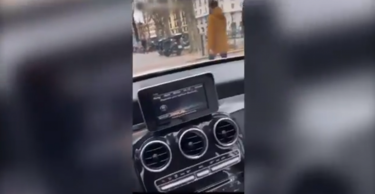 Detenido por conducir por una acera de la Castellana para evitar un atasco y grabarlo en vídeo