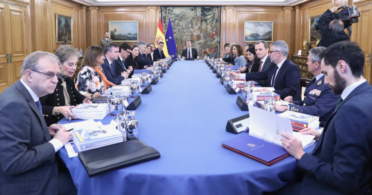 Iglesias y el Rey, juntos en el Consejo de Seguridad Nacional