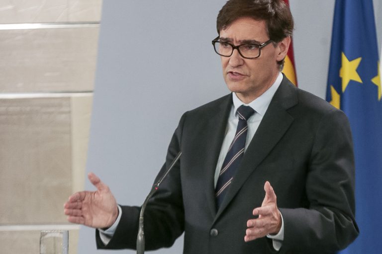 Sanidad anuncia que se hacen 40.000 test de coronavirus al día, 20.000 más que la semana pasada