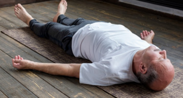 Obligada a permanecer en su casa junto al cadáver de su marido, contagiado por coronavirus