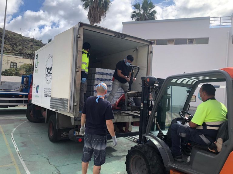 ONG’s, UMEN, Policía Local y Protección Civil se vuelcan en la asistencia a los vecinos de Anaga