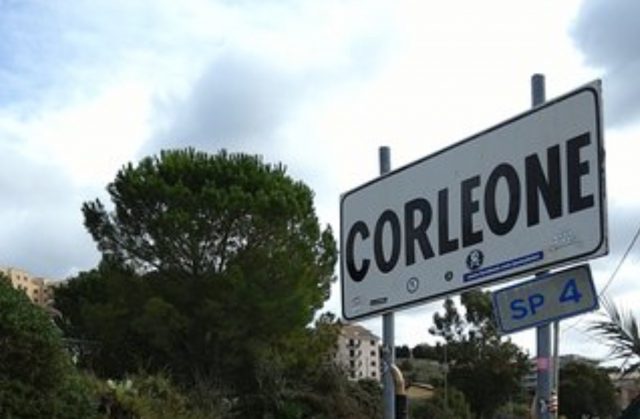 2061EFDC A300 46DC BA38 FCACCE265557