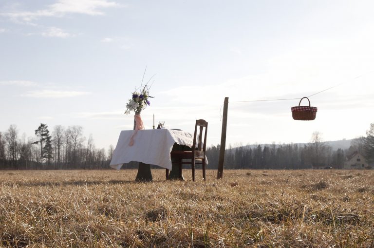 Abren un restaurante con una única mesa para un solo comensal en plena pandemia del coronavirus