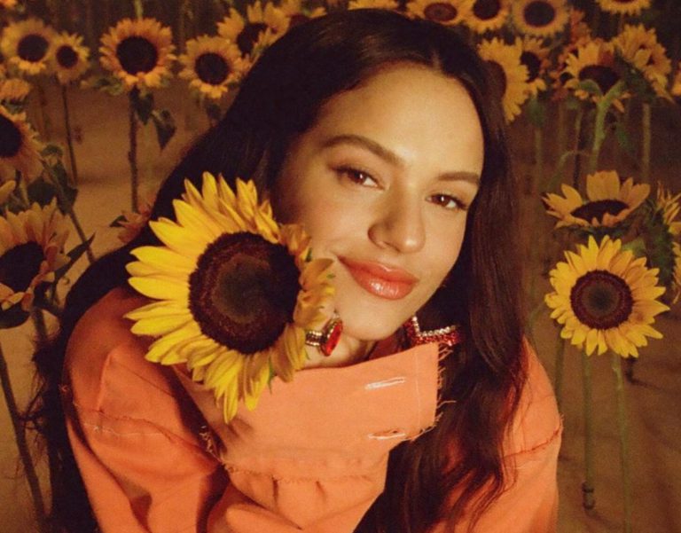 Rosalía sorprende s su seguidores con un nuevo cambio de look