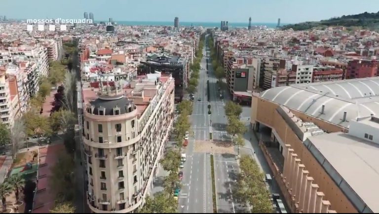 Denunciado en Barcelona por hacer volar un dron 36 veces para grabar imágenes durante el confinamiento