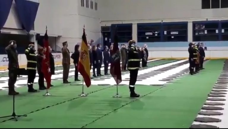 Así ha sido el emotivo cierre de la morgue madrileña del Palacio de Hielo tras acoger 1.146 fallecidos en un mes