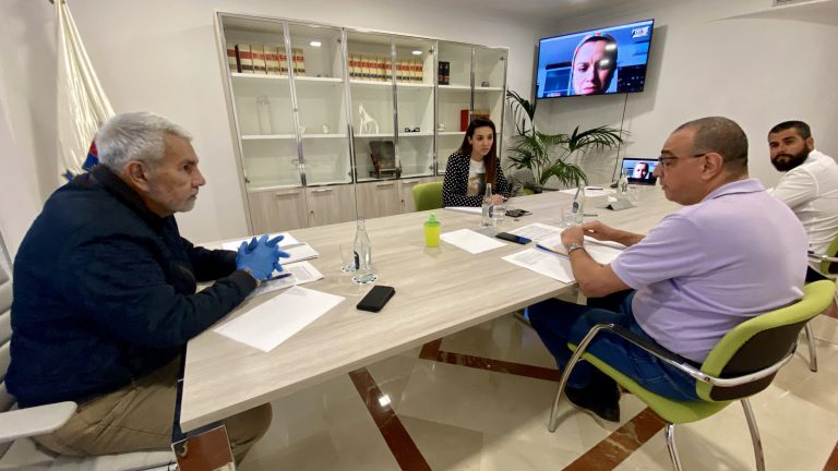Rodríguez Fraga se reúne con más de una decena de agentes sociales para establecer el mapa de la crisis del Covid en Adeje
