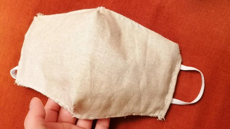 Condenado a un año de cárcel por vender mascarillas de manera ilegal