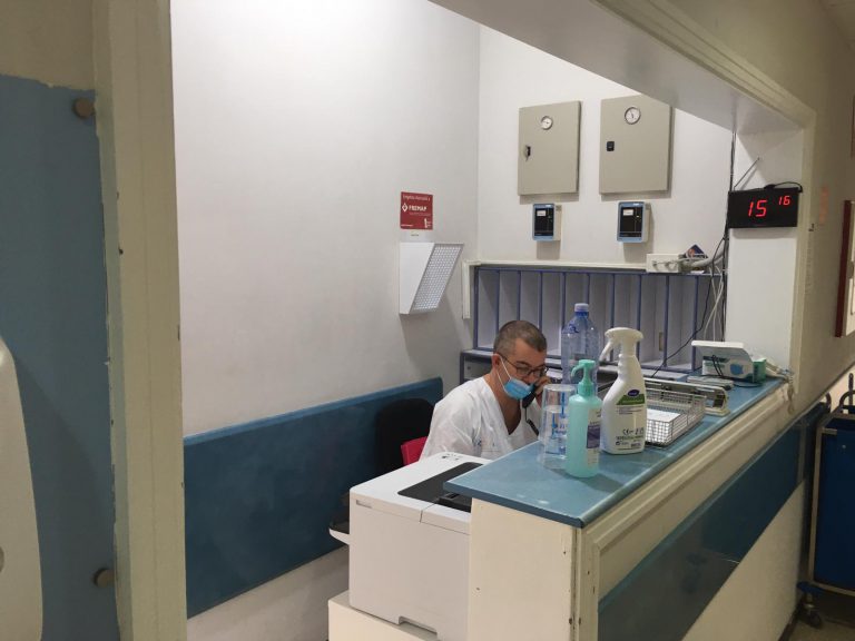 La Consejería de Sanidad del Gobierno de Canarias constata un acumulado de 2085 casos de COVID-19