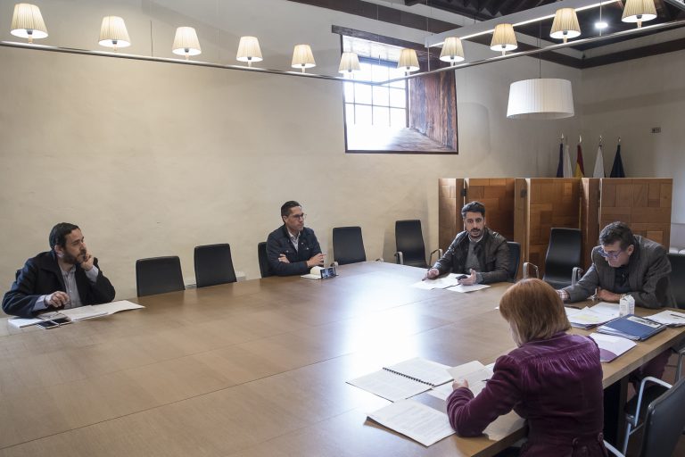 El grupo de Gobierno de La Laguna reduce un 30% sus retribuciones durante el estado de alarma