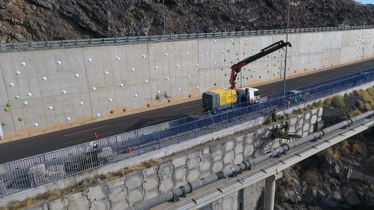 El importante descenso del tráfico permite agilizar la obra del talud en la TF-1