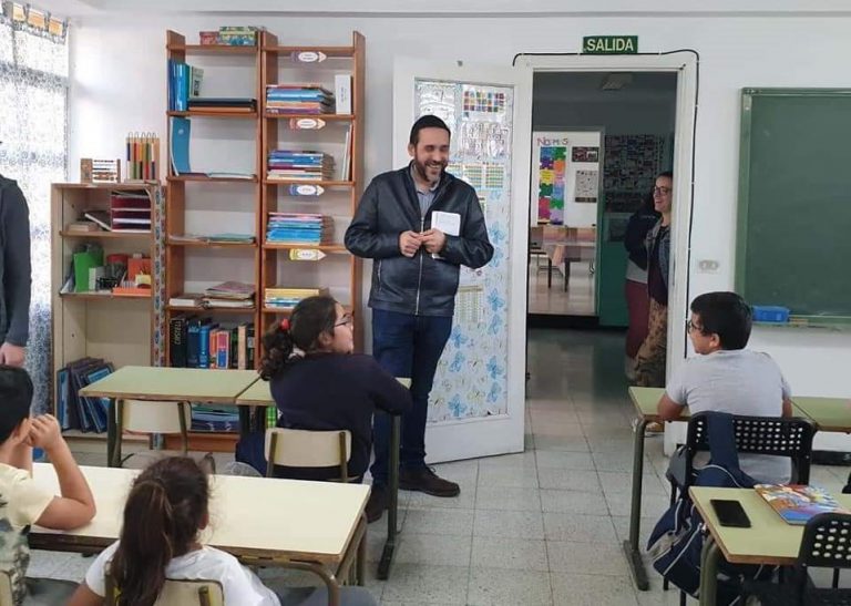 La Laguna presta apoyo escolar y social a 240 menores en situación de vulnerabilidad durante la cuarentena