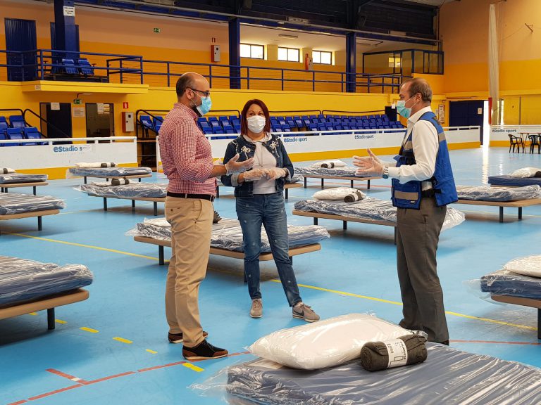 Las Palmas de Gran Canaria abre el tercer albergue para acoger a personas sin hogar durante la crisis sanitaria con 50 nuevas plazas