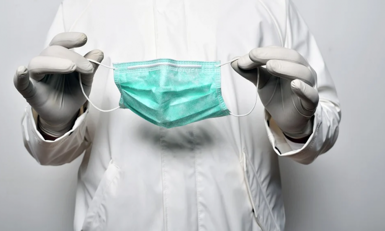 El Gobierno rectifica y obligará a usar mascarilla a partir del miércoles en estos casos