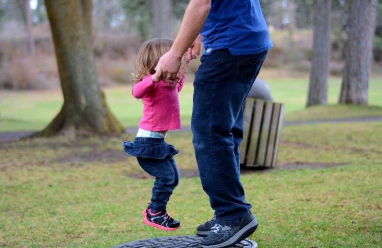 Incumplir las normas de salidas de niños supone más de 600 euros de multa