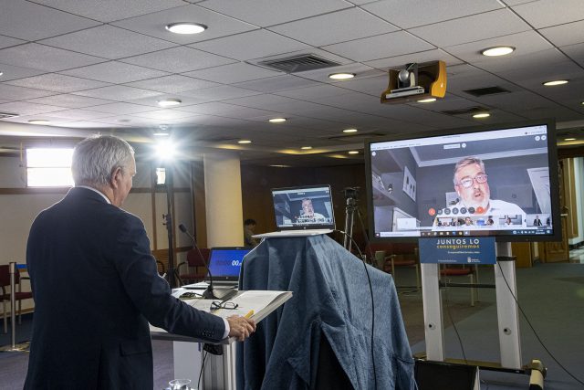 Sebastián Franquis anuncia que coordinará con el Estado y los cabildos las medidas necesarias en transporte para el retorno a la normalidad inteligente tras la crisis 2 sebastian franquis 3