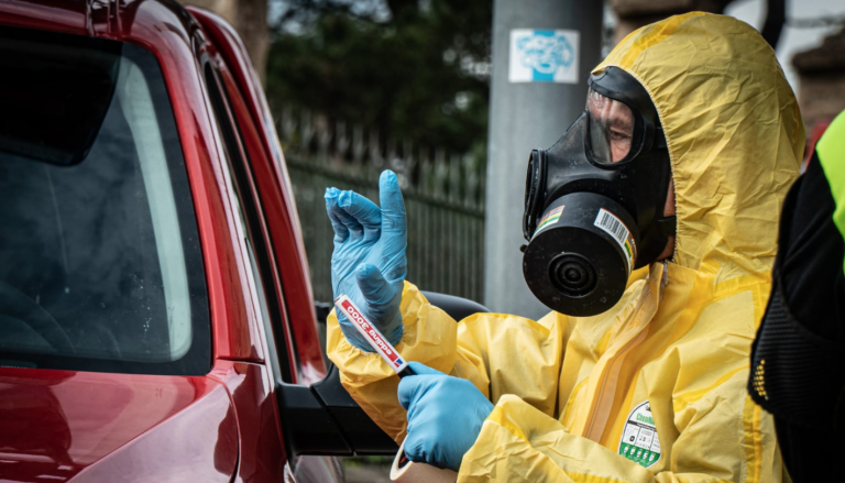 Sanidad regula la realización de pruebas diagnósticas de COVID-19 en laboratorios ajenos al SCS 