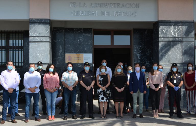 Minuto de silencio por las victimas del COVID-19