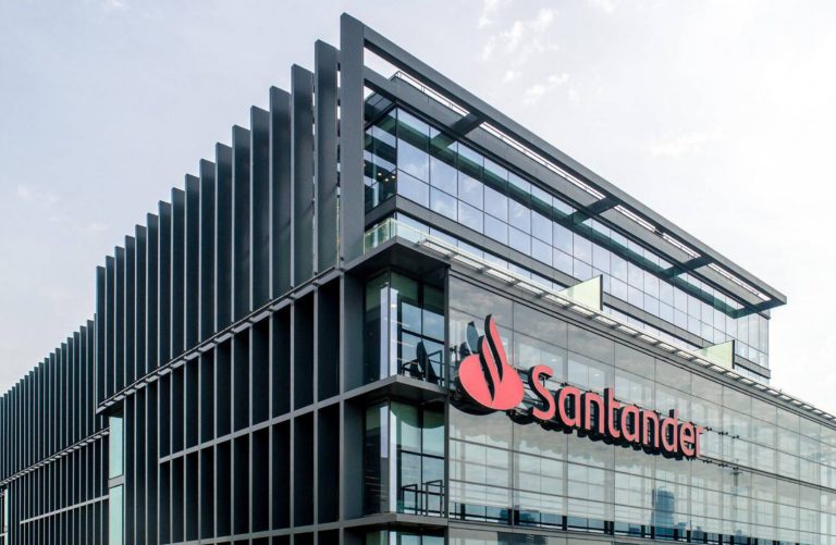 Moratorias hipotecarias y extensiones de crédito  para seis millones de clientes del Banco Santander