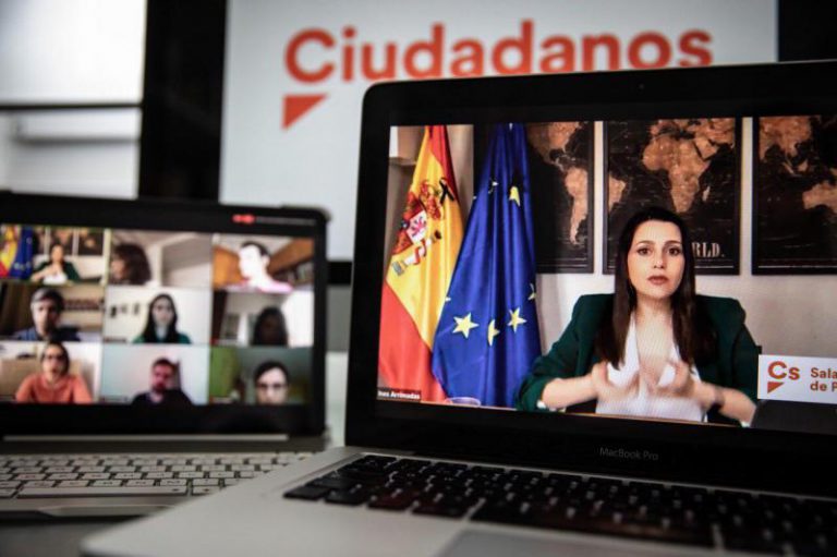 Arrimadas reconoce que “el cuerpo le pide muchas veces” votar en contra del estado de alarma