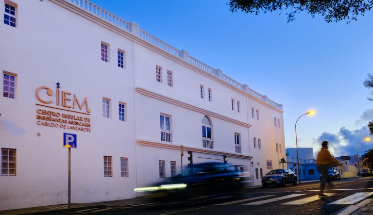 El Cabildo de Lanzarote abre el periodo de preinscripción en el CIEM
