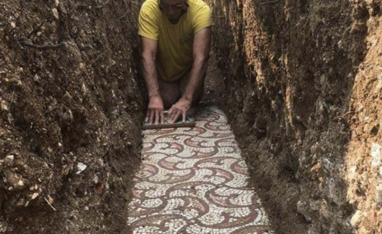 Descubren en Verona un extraordinario mosaico de la antigua Roma en perfecto estado