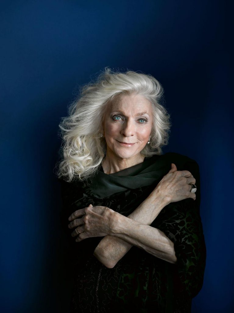 Judy Collins te invita a participar en una nueva versión de “Amazing Grace”, uno de sus grandes éxitos