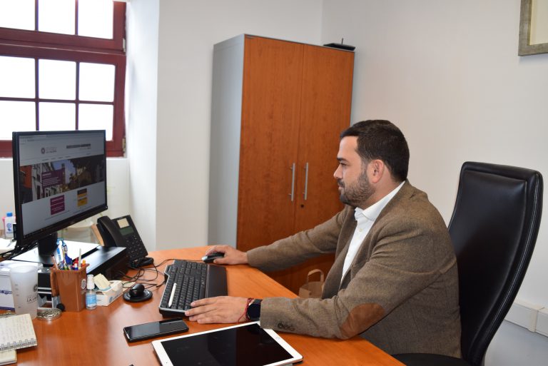 El Ayuntamiento realizará test de coronavirus al personal municipal que haya continuado el trabajo presencial