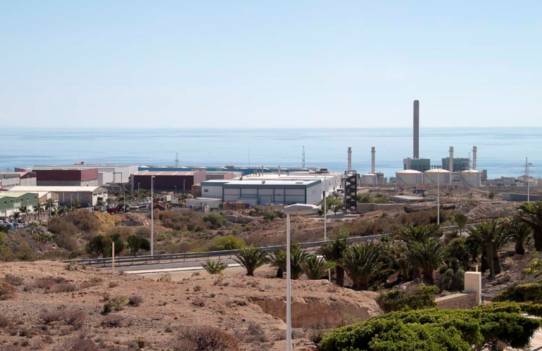 CC-PNC apuesta por el sector industrial canario y solicita 500.000 euros para reforzar el abastecimiento interno