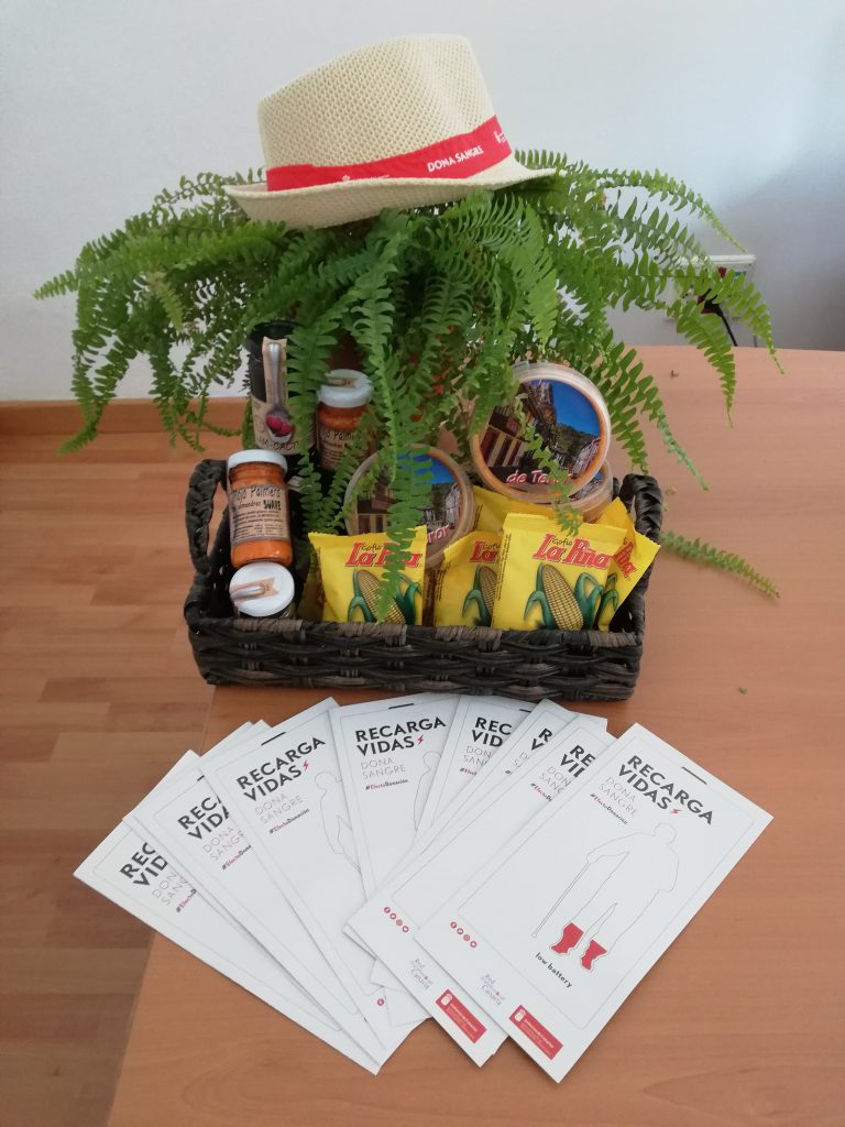 El ICHH entrega productos canarios a sus donantes con motivo del Día de Canarias