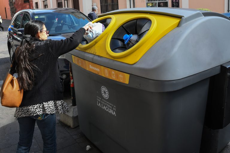 La recogida selectiva de residuos en La Laguna aumenta más del 10% en el primer cuatrimestre del año