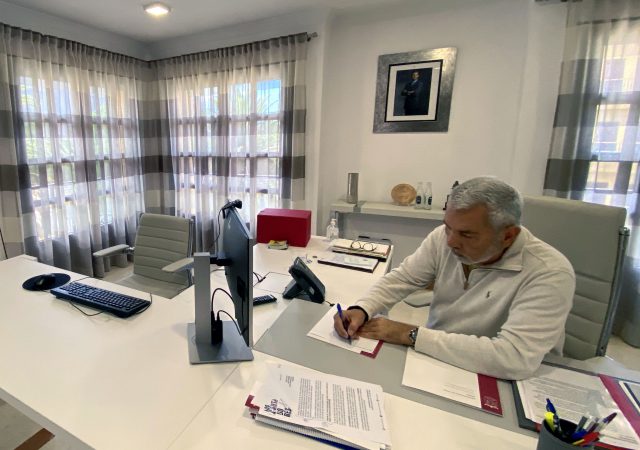 Adeje incorpora 14,6 millones de euros para paliar los efectos de la crisis sanitaria y económica 12 adeje alcalde 2