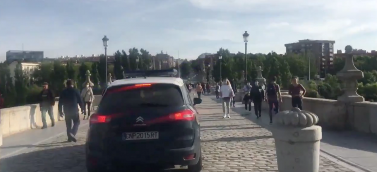 Aglomeraciones en las primeras horas de paseo y deporte