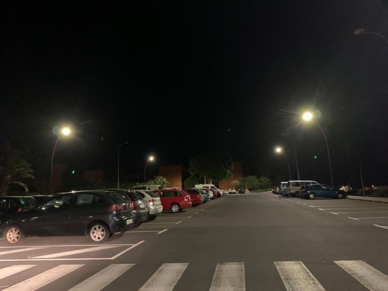 El Polígono Residencial de Arinaga estrena luz