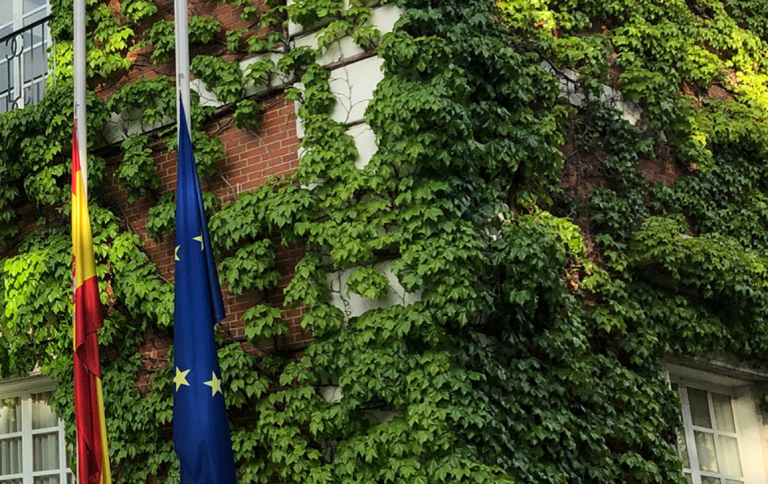 A partir del martes habrá diez días de luto oficial por las víctimas