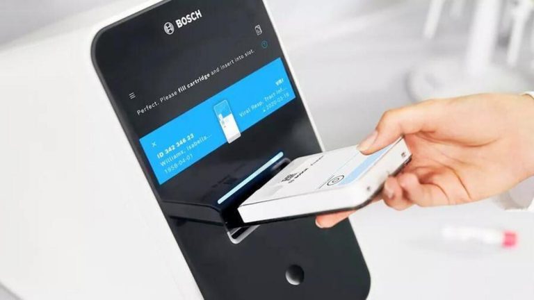 Sanidad adquiere cinco robots para la realización de PCR en las islas no capitalinas