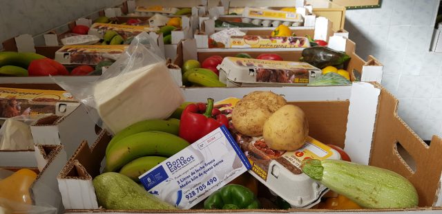 El Cabildo entregará 330.000 kilos de alimentos del sector primario a casi 6.000 familias de ‘cuota cero’ de Gran Canaria 2 cestas alimentos