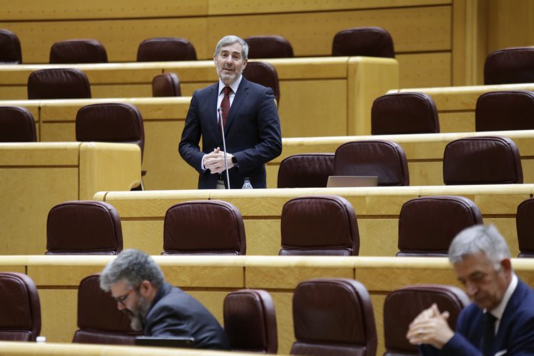 Clavijo reclama a AENA que explique las medidas que se pondrán en marcha ante la apertura de fronteras para garantizar la seguridad sanitaria