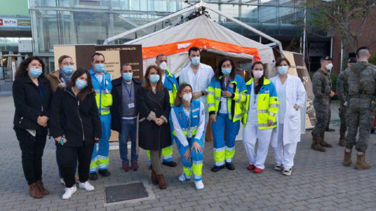 Emotivo cierre del hospital de Ifema tras atender a 4.000 personas